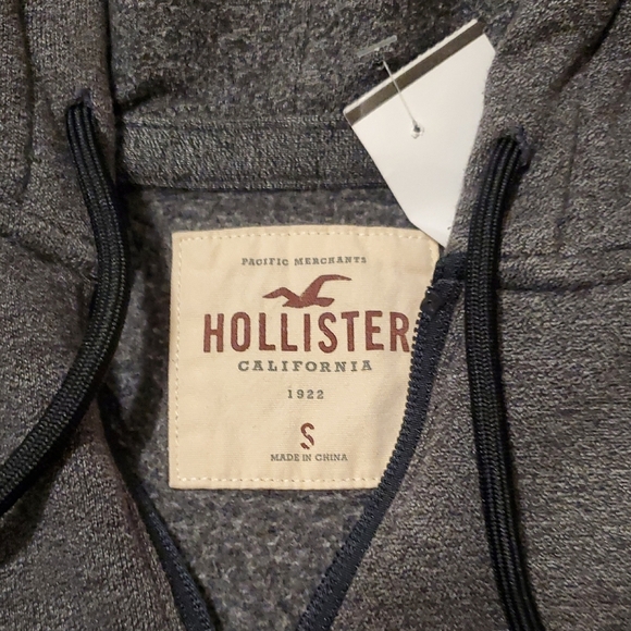 Hollister Two-Tone Gray and Black Hoodie Sweater - Picture 2 of 5